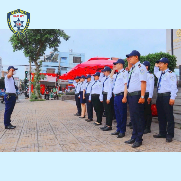 Dịch vụ thuê bảo vệ theo ca giúp giảm tải tối đa gánh nặng tài chính, đặc biệt với những đơn vị hoạt động theo mùa vụ